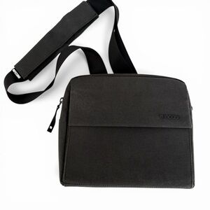 INCASE grey Field Bag View iPad Mini Crossbody Tech Minimalist sleek compact